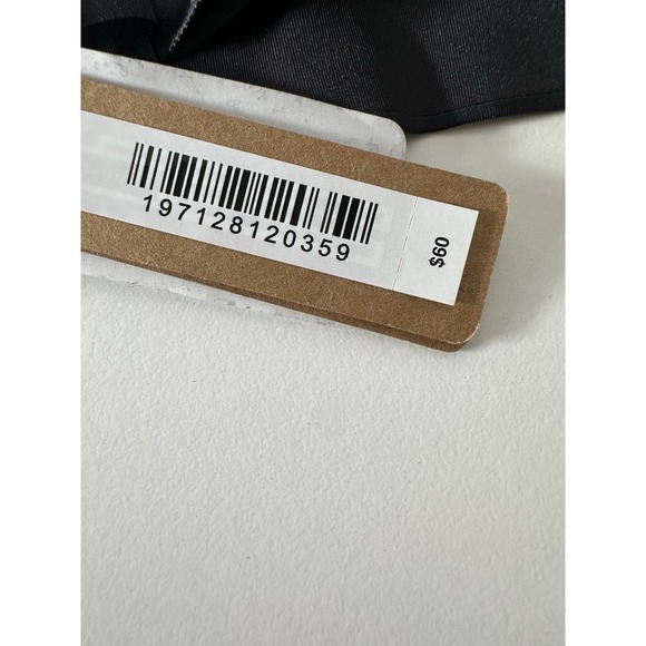 New Skims Ultimate Push Up Plunge Bra Size 32 DD Onyx‎ Black Intimates - Picture 7 of 7